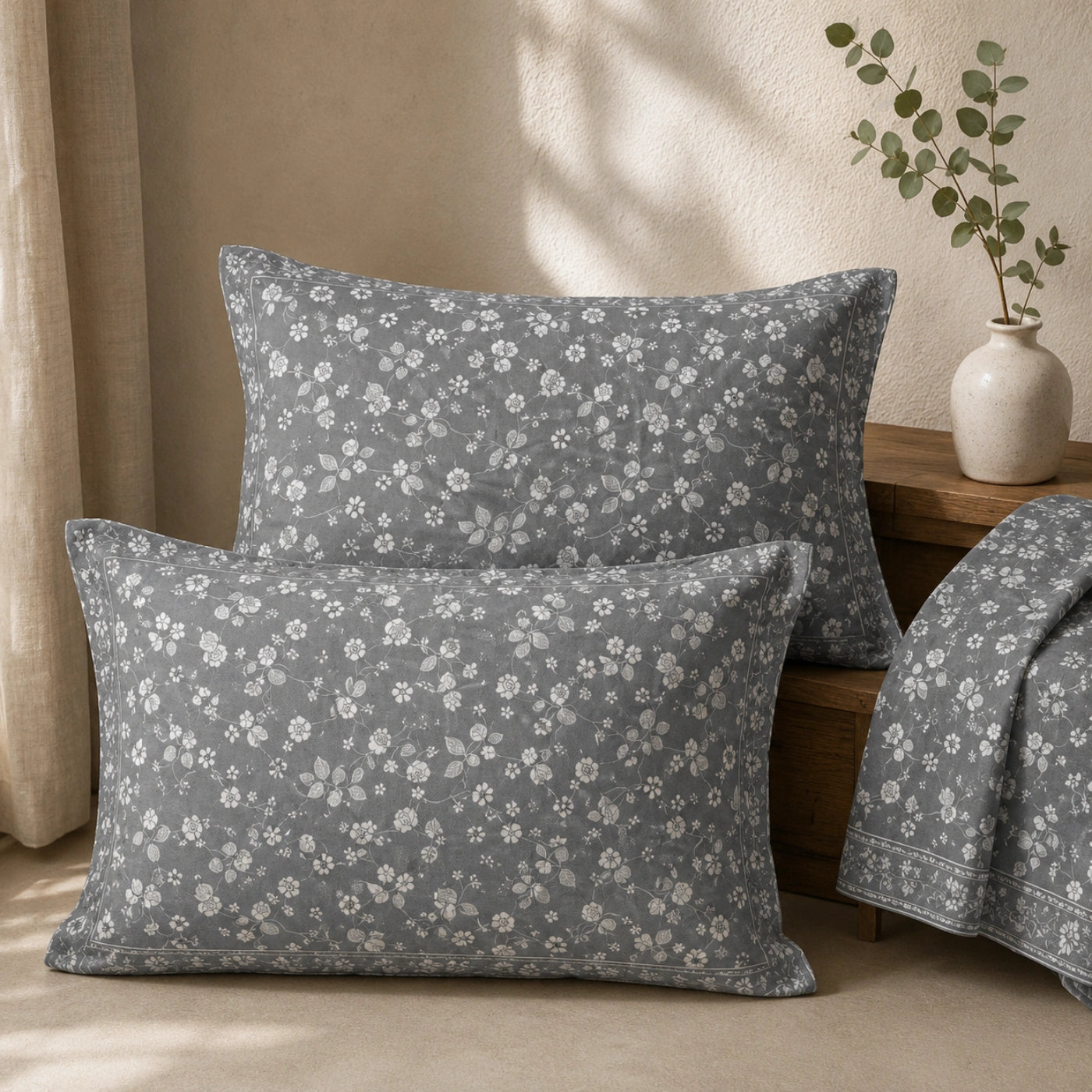 Dove Bloom Grey Cotton Bedsheet Set
