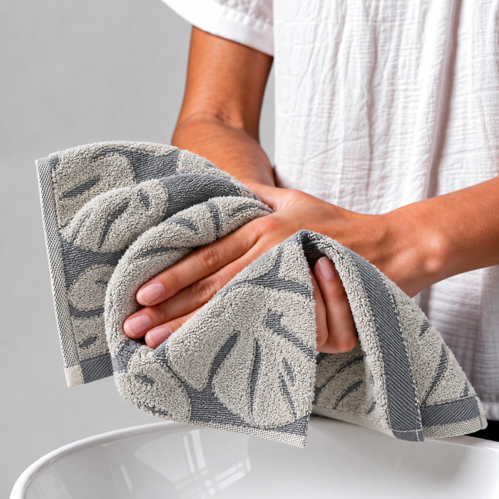 Shadow Leaf Cotton Hand Towel