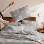 Quiet Hearts King Size Cotton Bedsheet Set