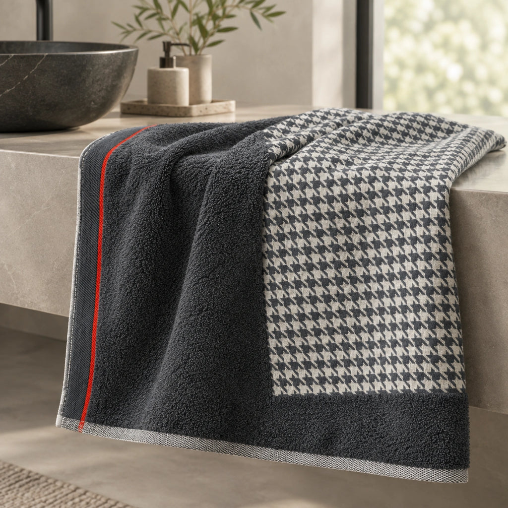 Noir Houndstooth Cotton Bath Towel