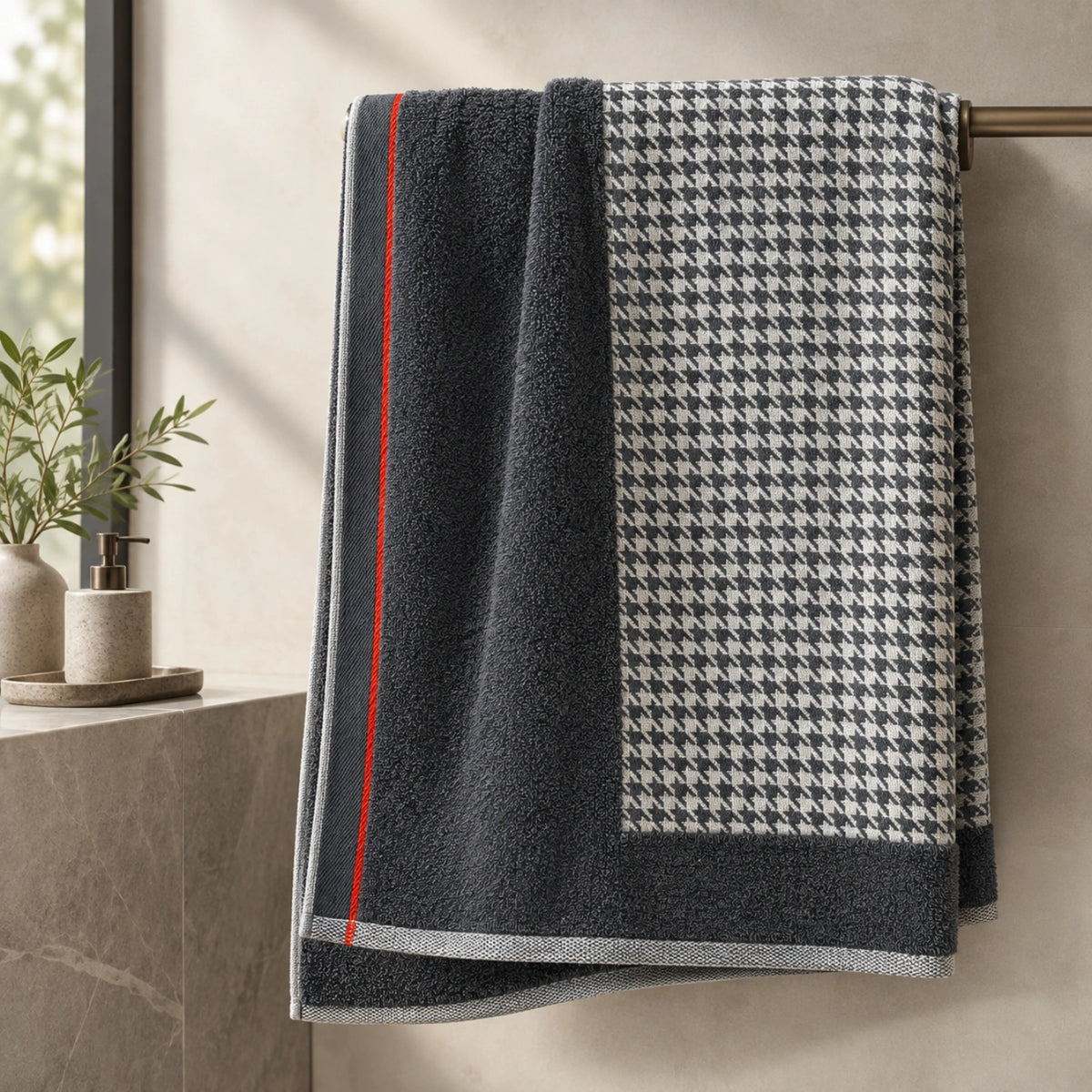 Noir Houndstooth Cotton Bath Towel